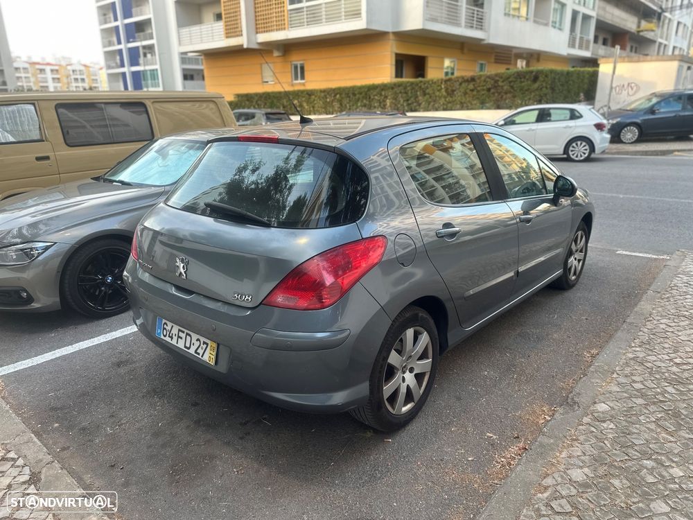 Peugeot 308 1.4 16V Executive - 2