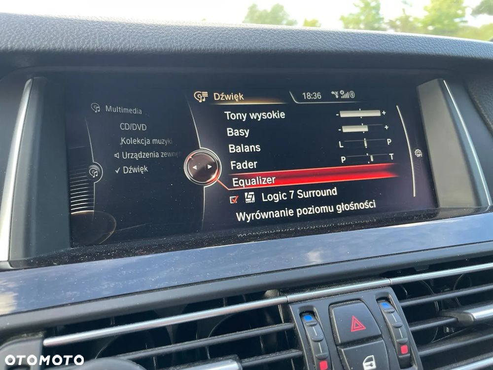 BMW Seria 5 525d Touring Luxury Line - 23