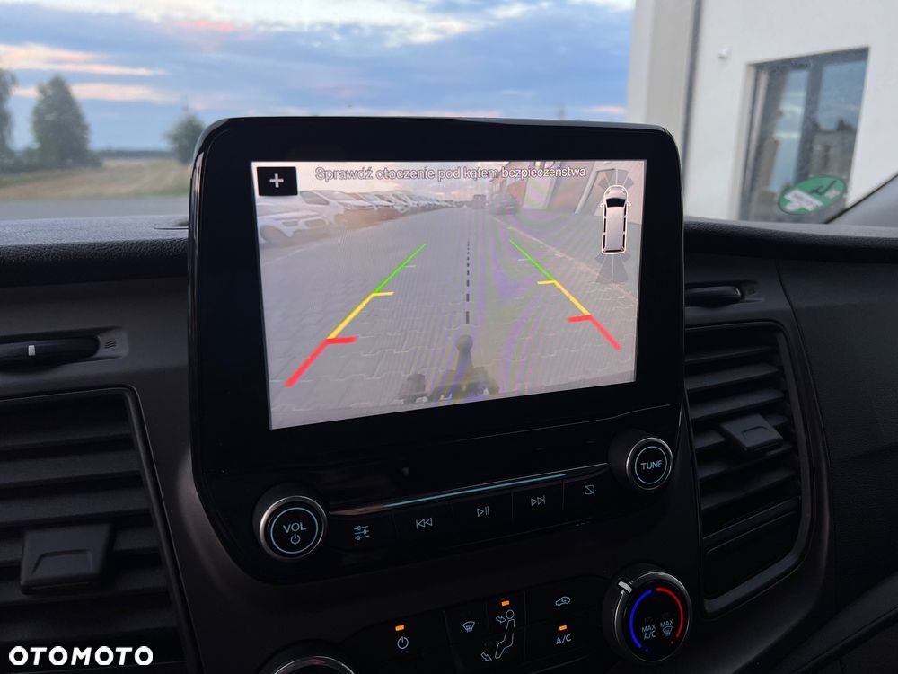 Ford Transit 2.0TDCI SORTIMO BEZWYPADKOWY - 35