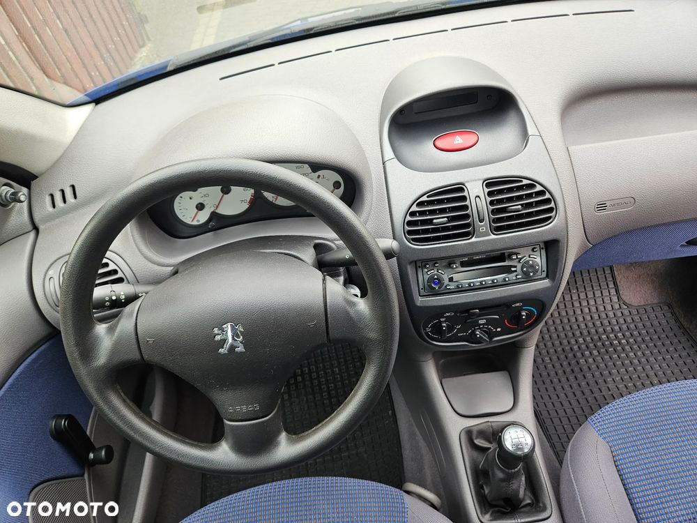 Peugeot 206 60 Filou - 6