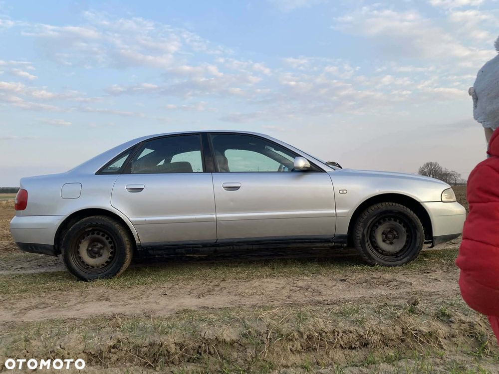 Audi A4 Limousine 1.9 TDI - 4