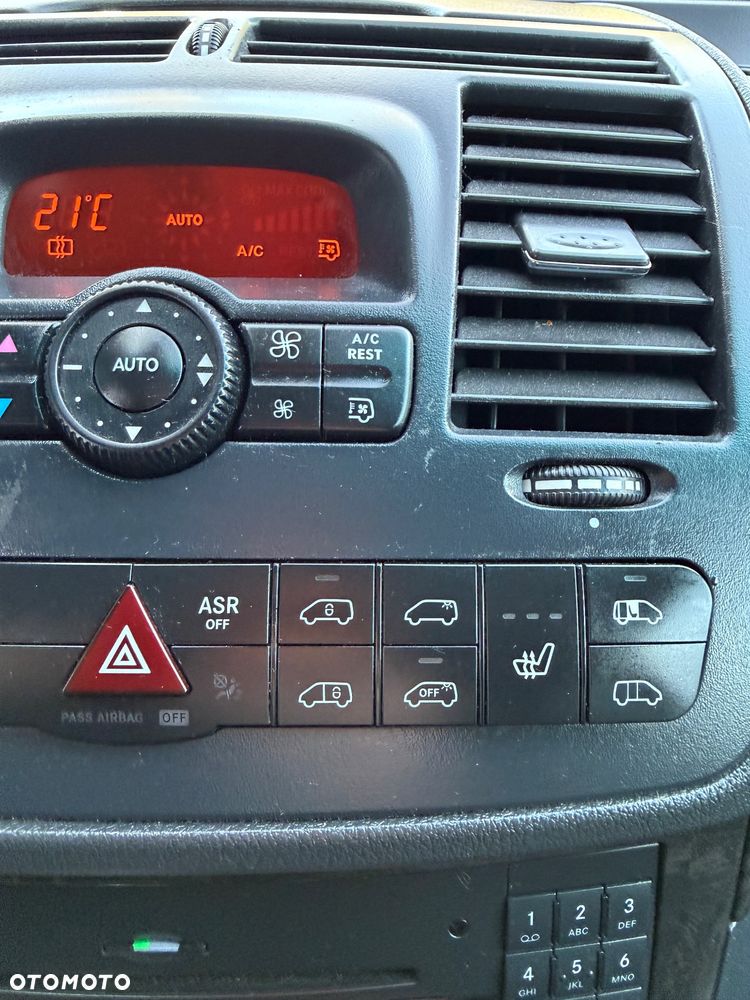 Mercedes-Benz Viano 3.0 CDI Ambiente (d³ugi) - 26