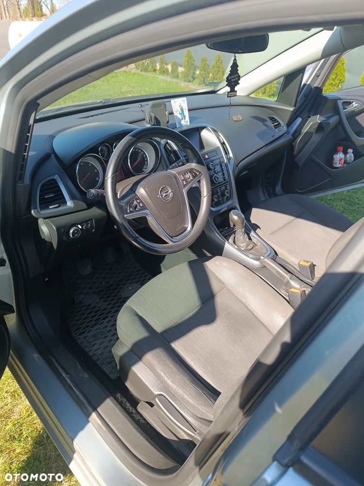 Opel Astra - 11
