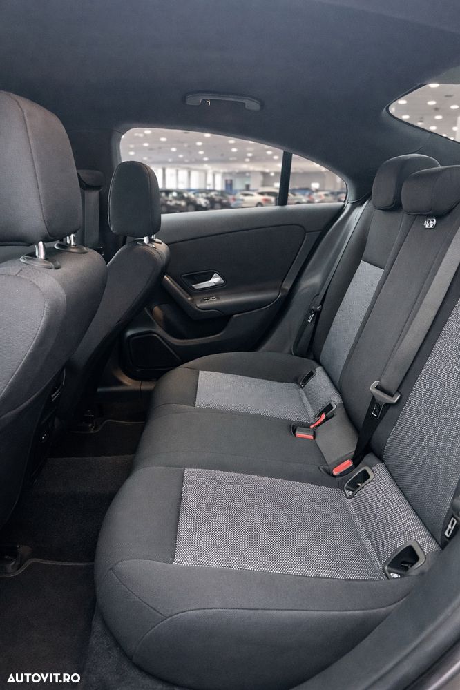 Mercedes-Benz CLA - 11