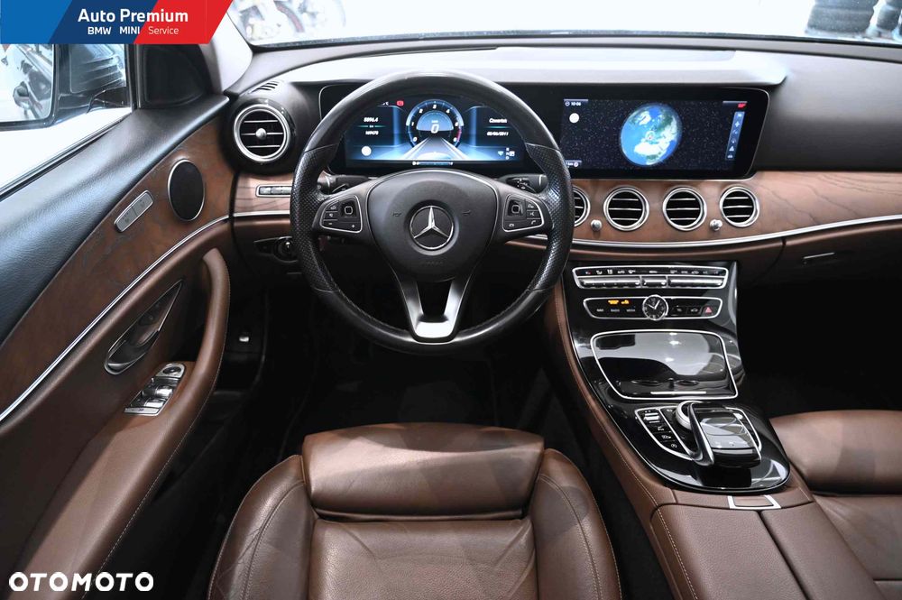 Mercedes-Benz Klasa E 220 d 9G-TRONIC - 12