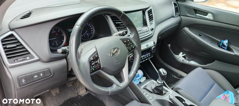 Hyundai Tucson 2.0 CRDI Comfort 4WD - 11