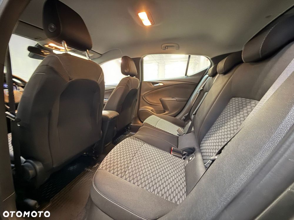 Opel Astra 1.2 T Edition S&S - 25