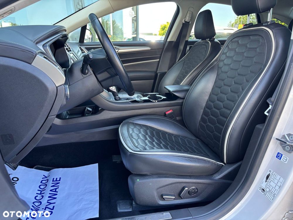 Ford Mondeo 2.0 Hybrid Vignale - 12