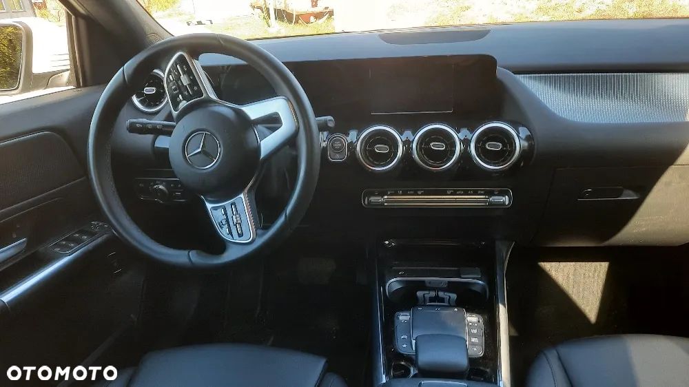 Mercedes-Benz GLA 250 4-Matic - 9