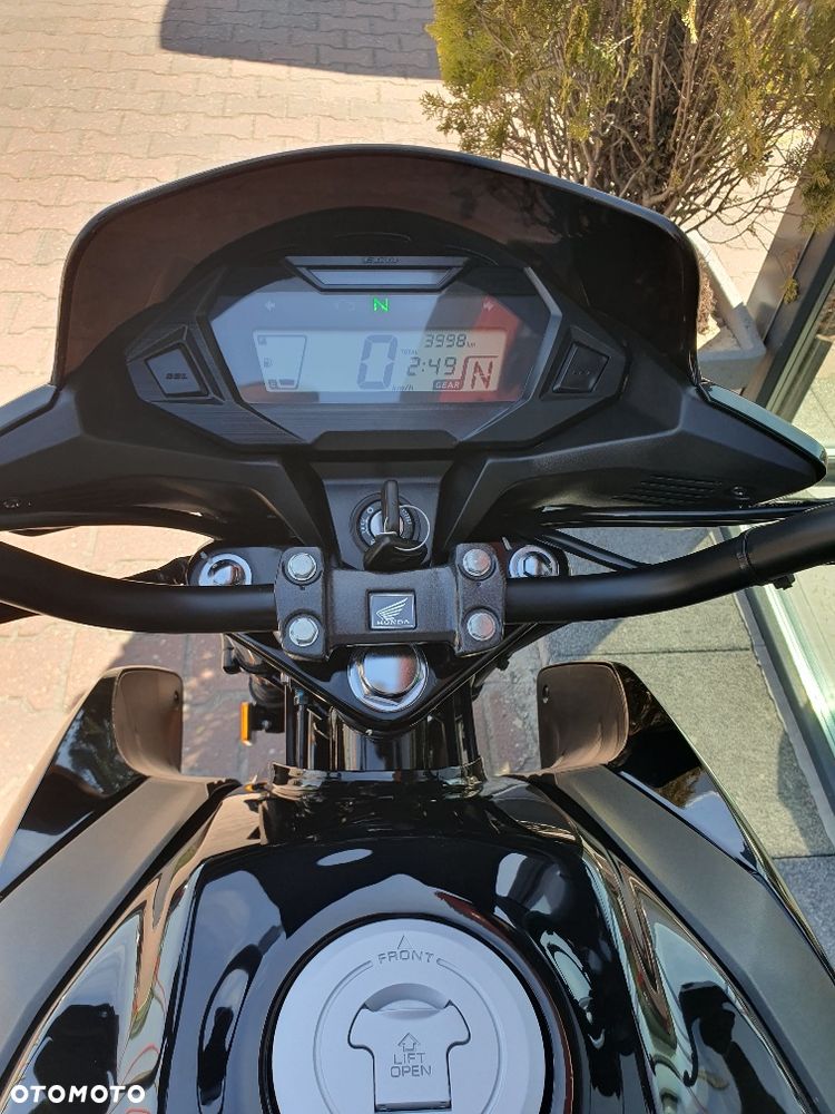 Honda CBF - 19