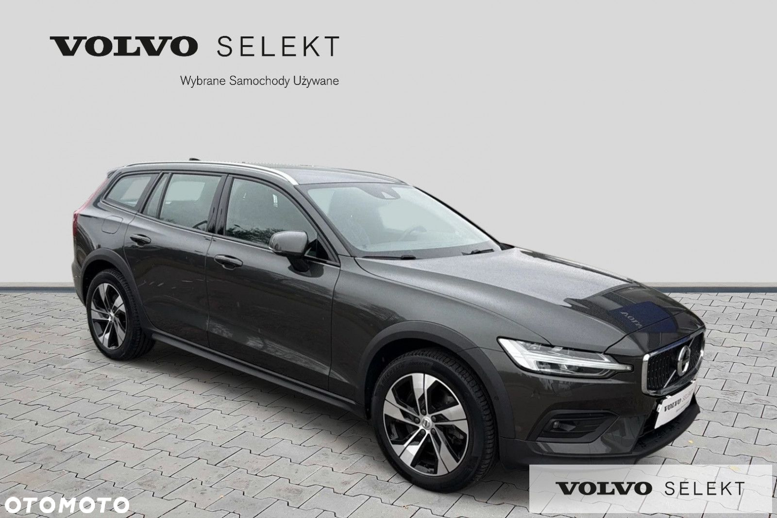 Volvo V60 Cross Country - 4