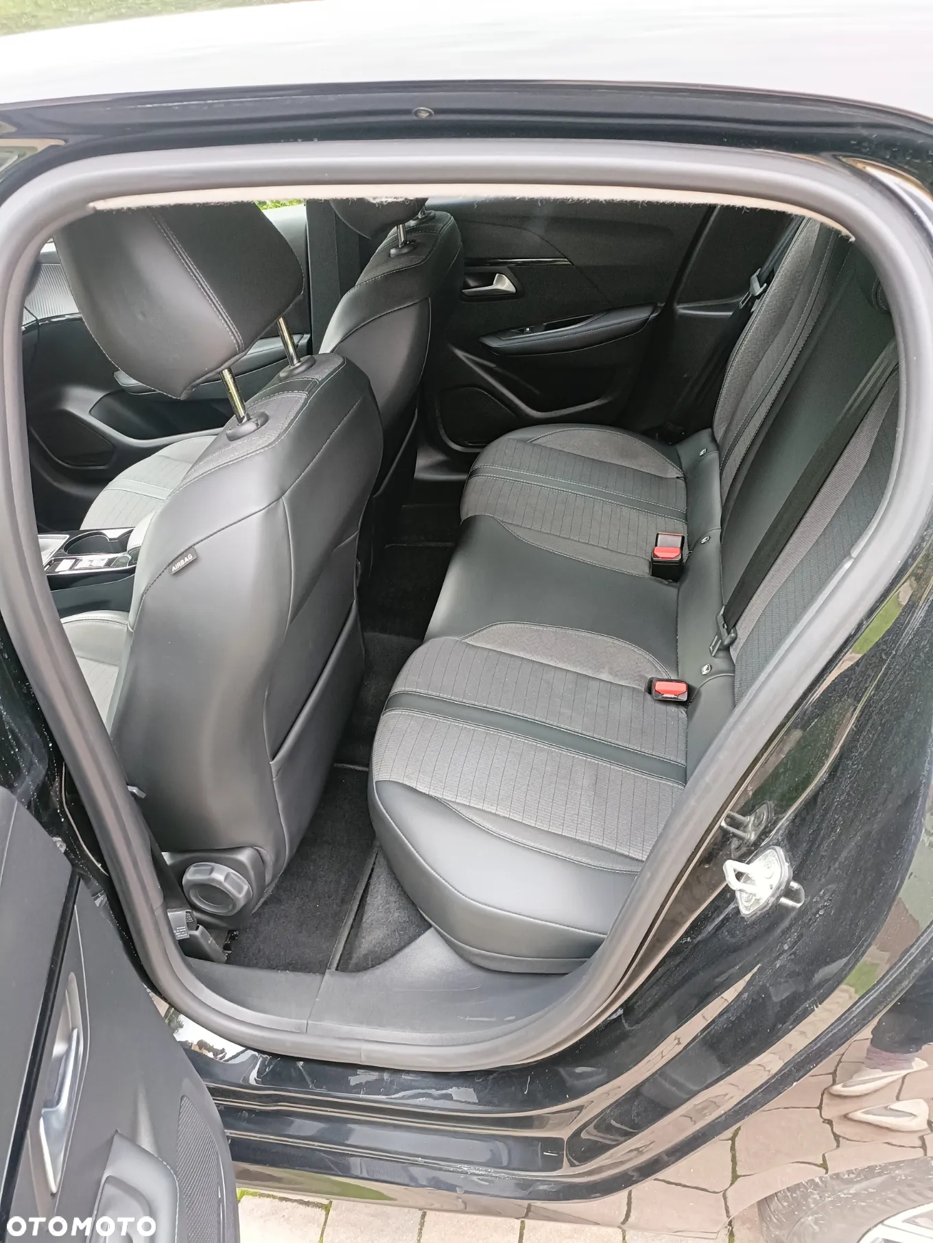Peugeot 208 PureTech 100 Allure Pack - 8