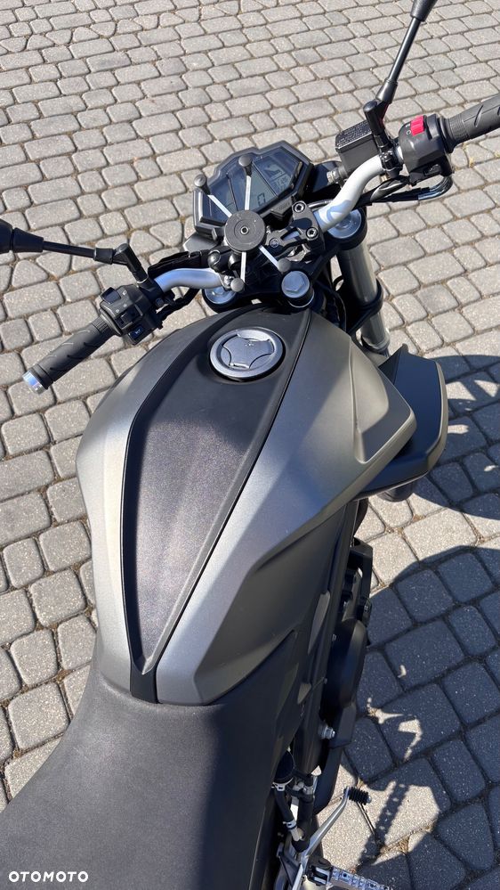 Yamaha MT - 8