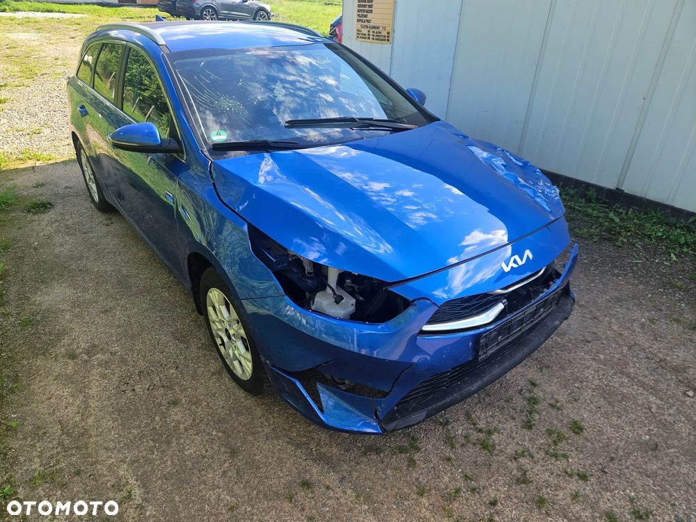 Kia Ceed - 1