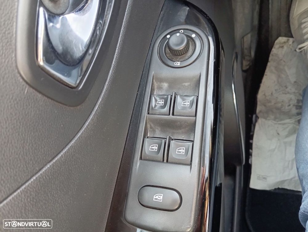 Renault Captur ENERGY dCi 110 S&S Experience - 11