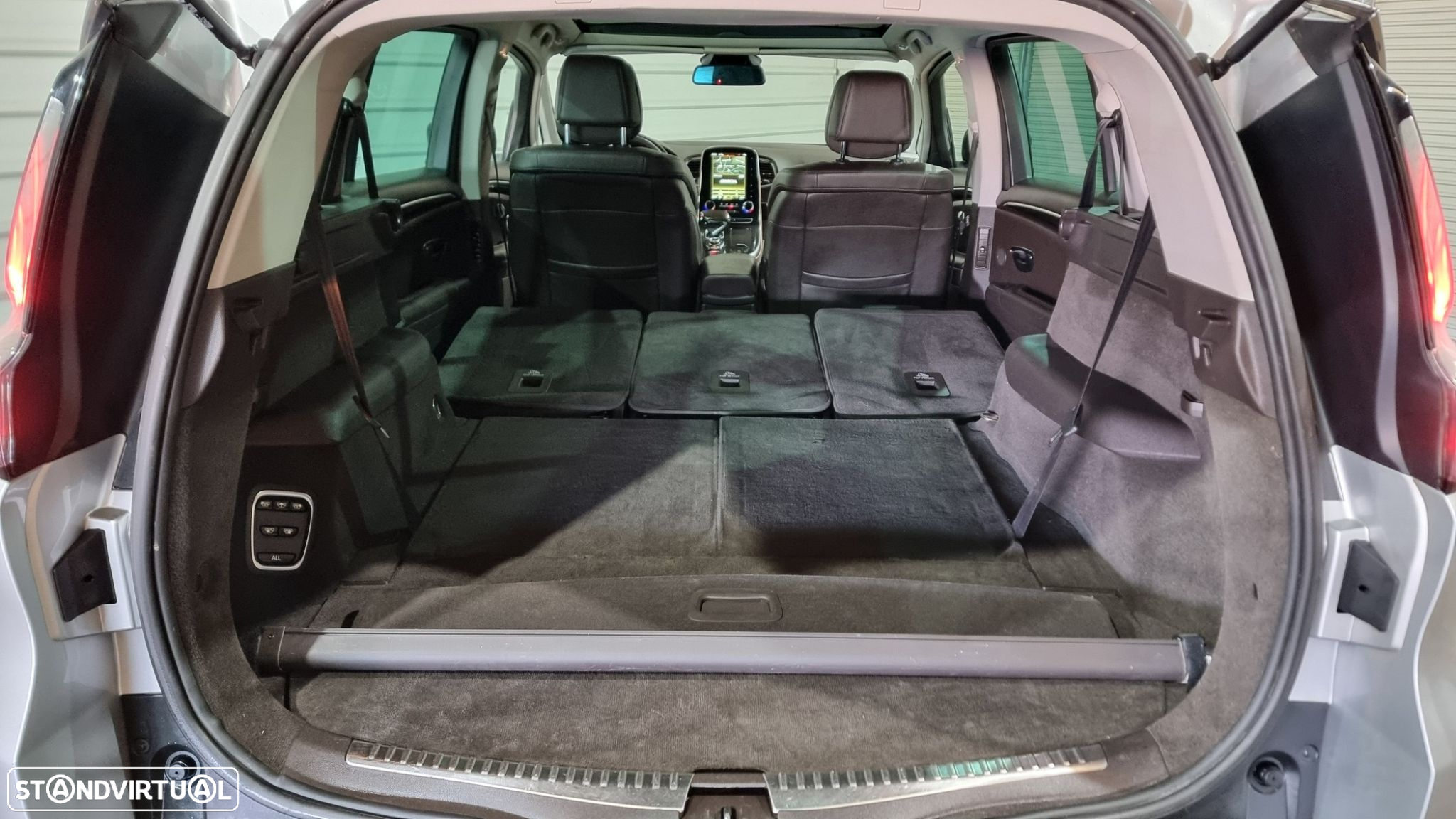 Renault Espace 1.6 dCi Zen EDC - 8