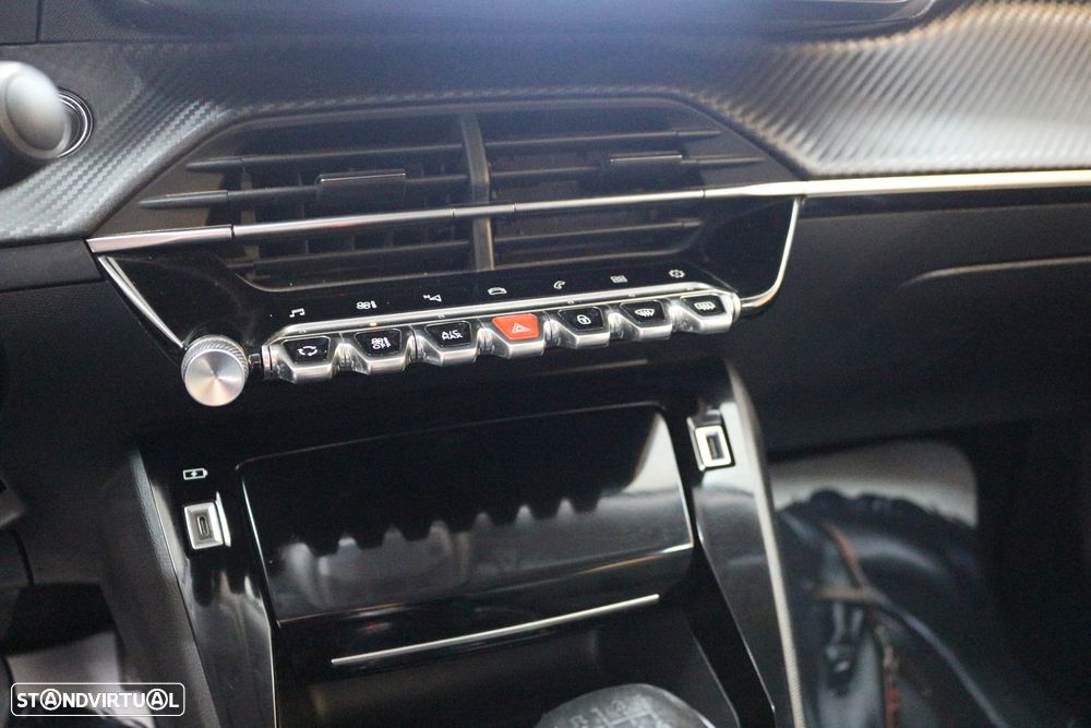 Peugeot 2008 1.5 BlueHDi Allure Pack - 26