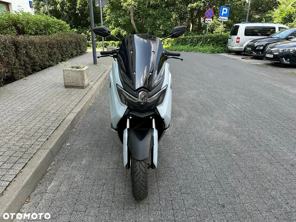 Yamaha NMAX - 4