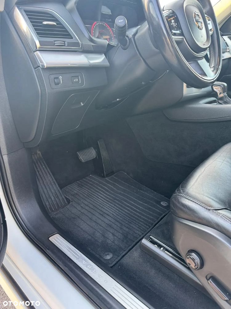 Volvo XC 90 T5 AWD Inscription 7os - 15