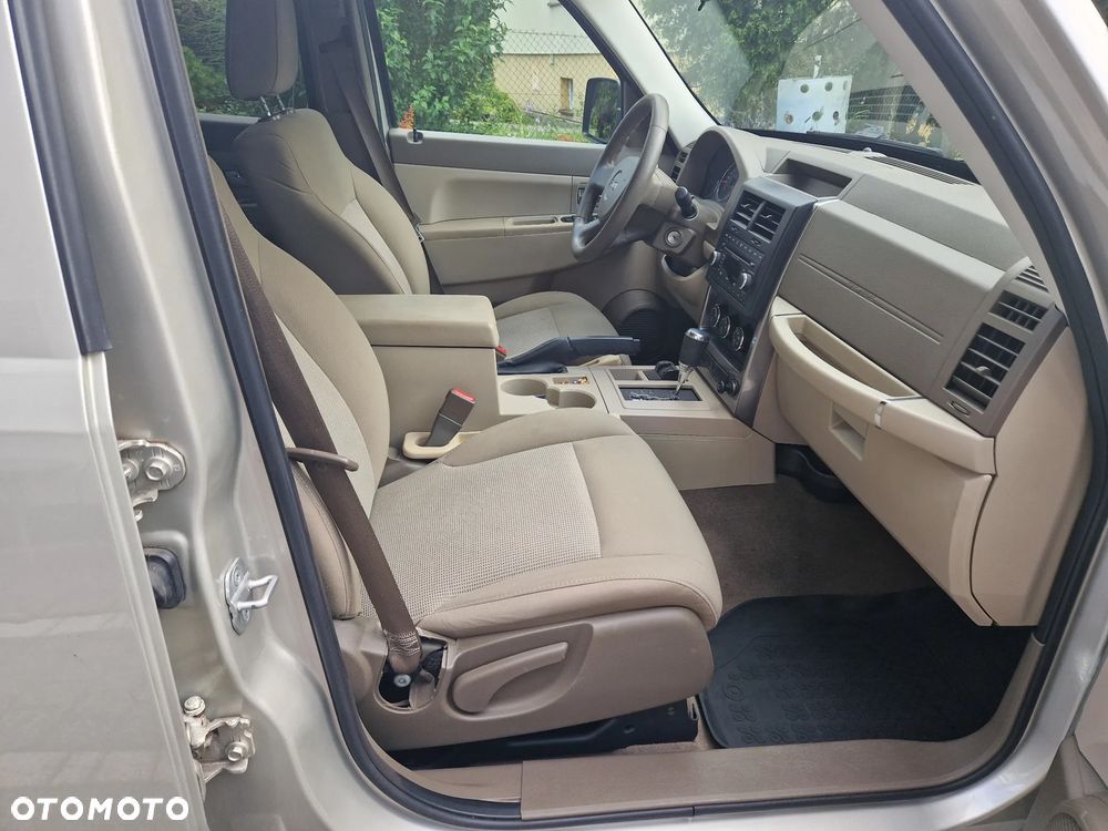 Jeep Cherokee - 7