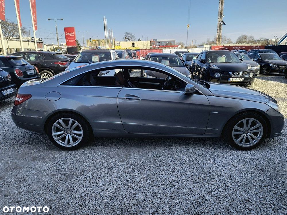 Mercedes-Benz Klasa E 250 BlueEFFICIENCY 7G-TRONIC - 11