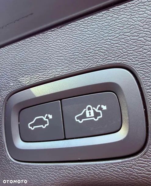 Volvo XC 60 - 8