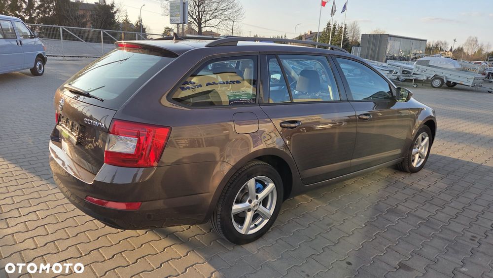Skoda Octavia 2.0 TDI (Green tec) DSG Ambition - 12