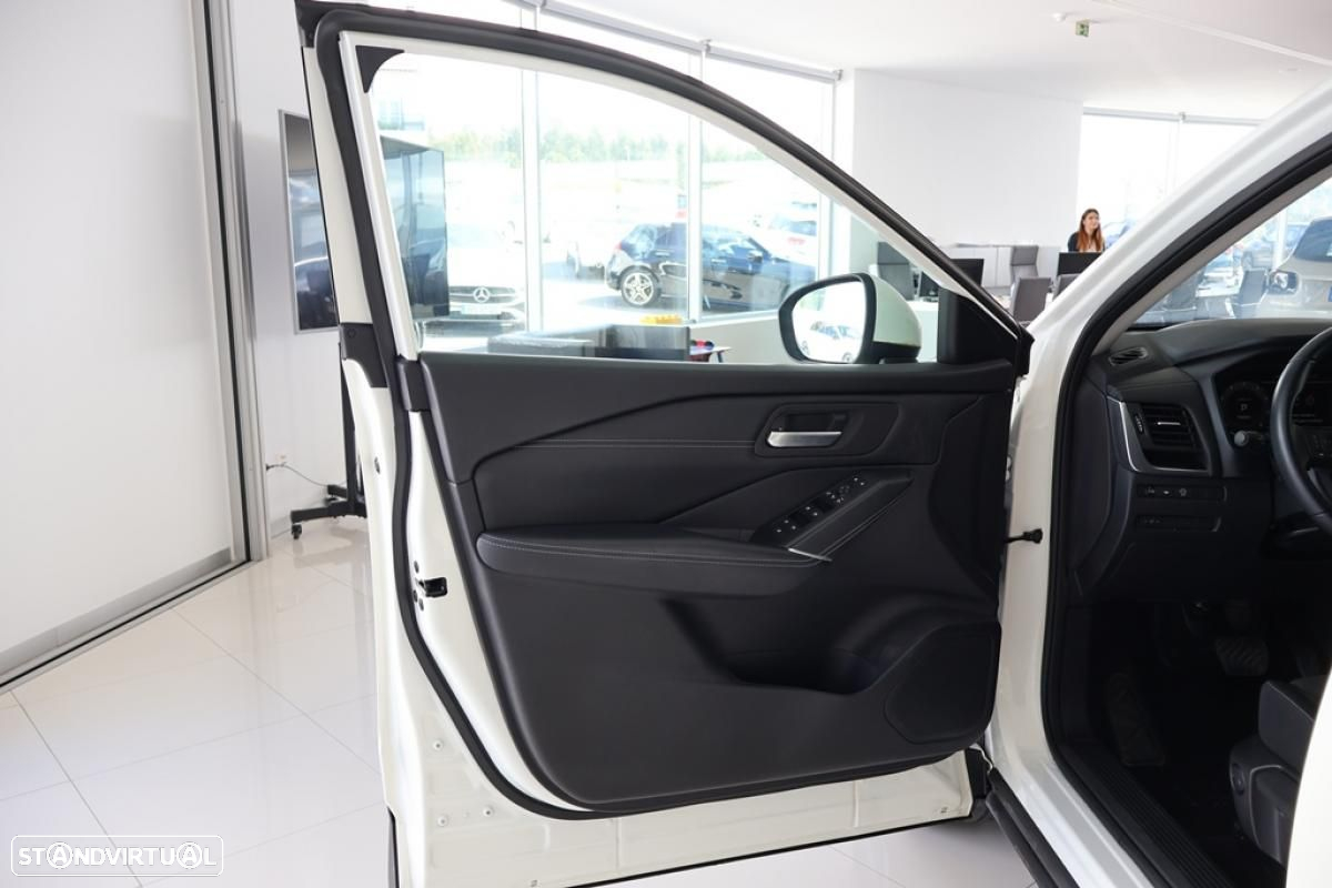Nissan Qashqai 1.3 DIG-T N-Connecta Xtronic - 15
