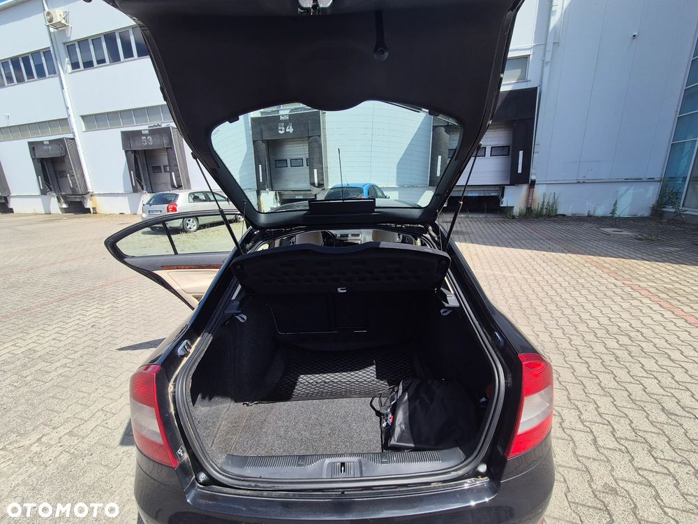 Skoda Octavia 2.0 TDI Elegance DSG - 13