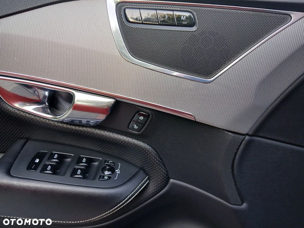 Volvo XC 90 B5 D AWD Geartronic RDesign - 21