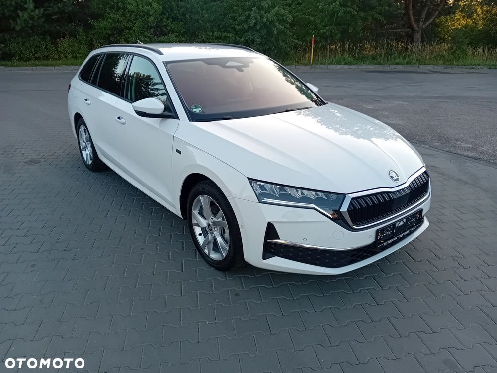 Skoda Octavia 2.0 TDI 4x4 Scout DSG - 1