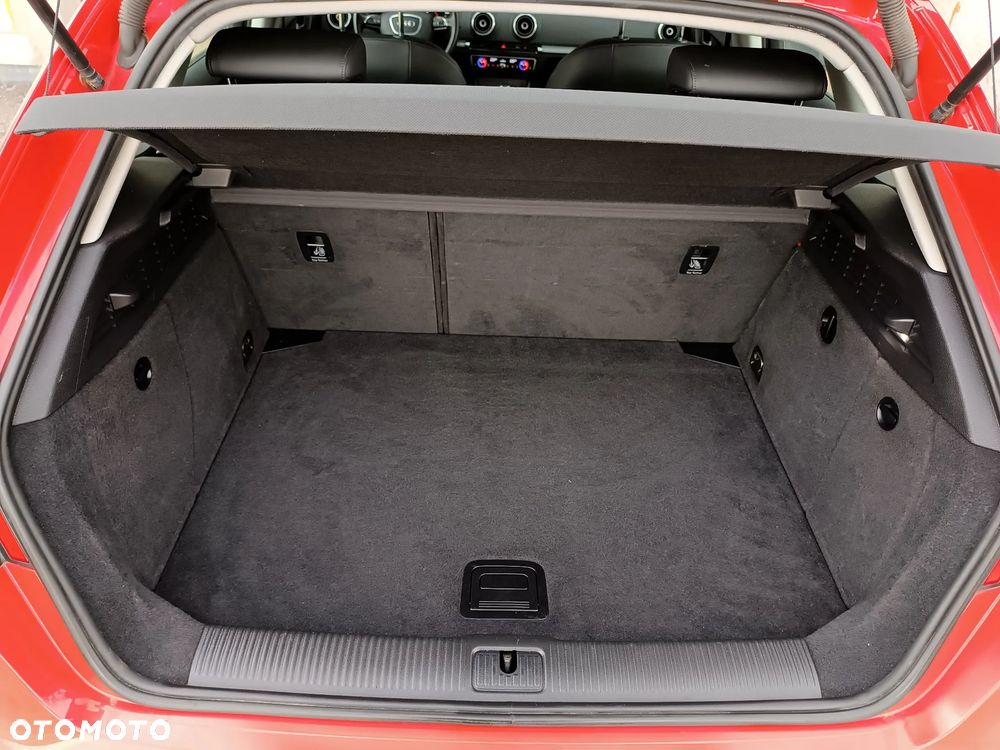 Audi A3 Sportback 1.6 TDI (clean diesel) Ambiente - 18