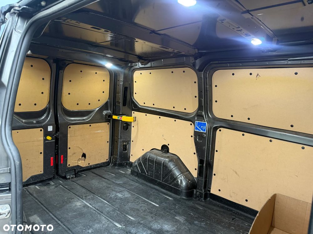 Ford Transit - 19