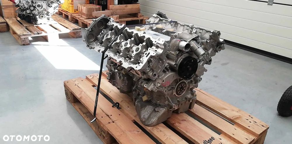 silnik Ferrari Portofino Shortblock 2281684 NOWY 31 708 zł netto - 1