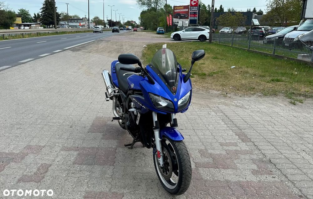 Yamaha FZS - 7