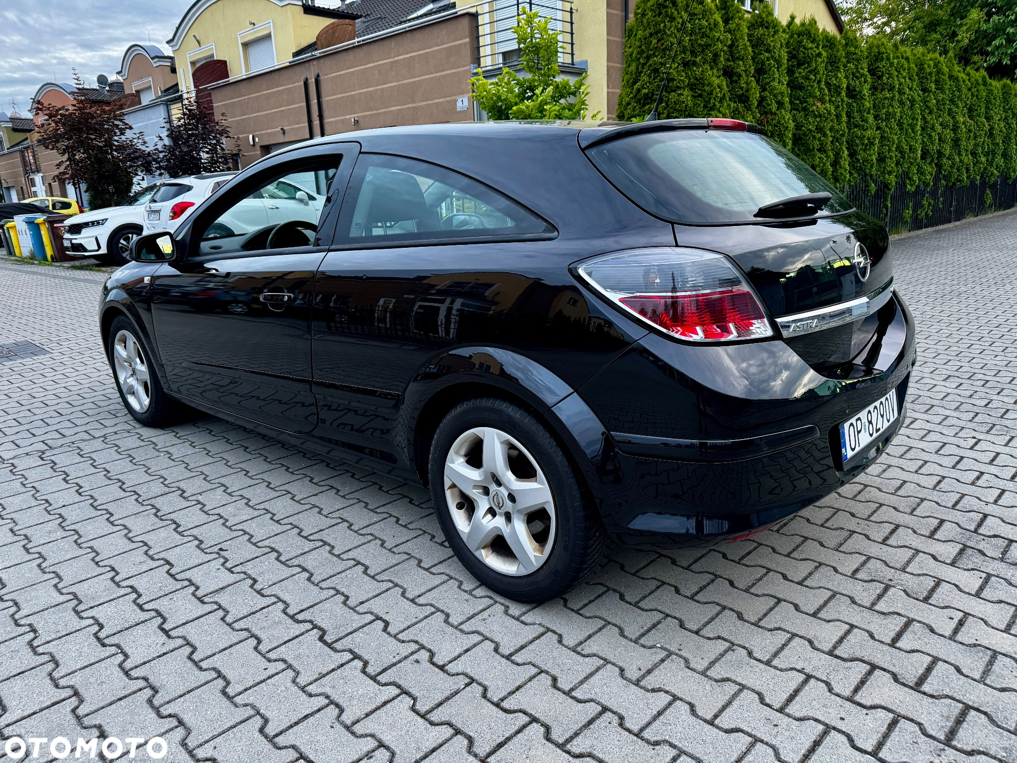 Opel Astra GTC 1.4 Edition - 3