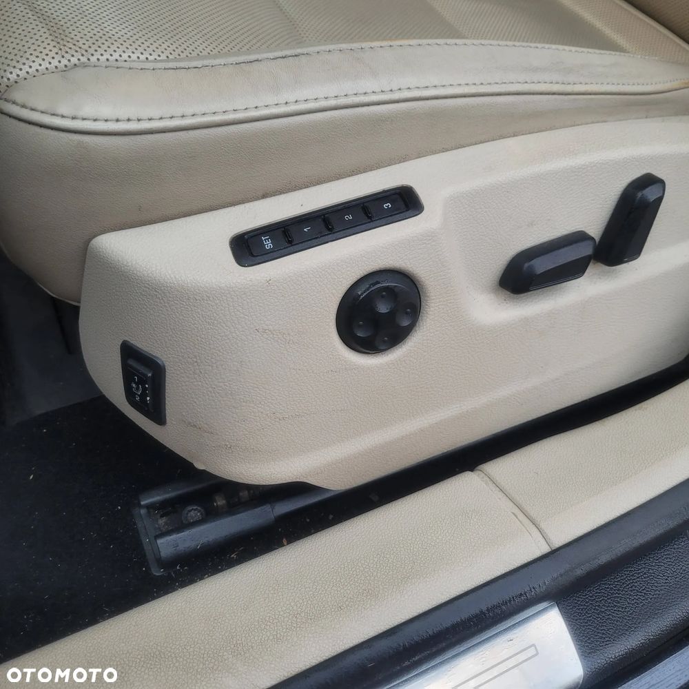 Skoda Superb 2.0 TDI L&K DSG - 7