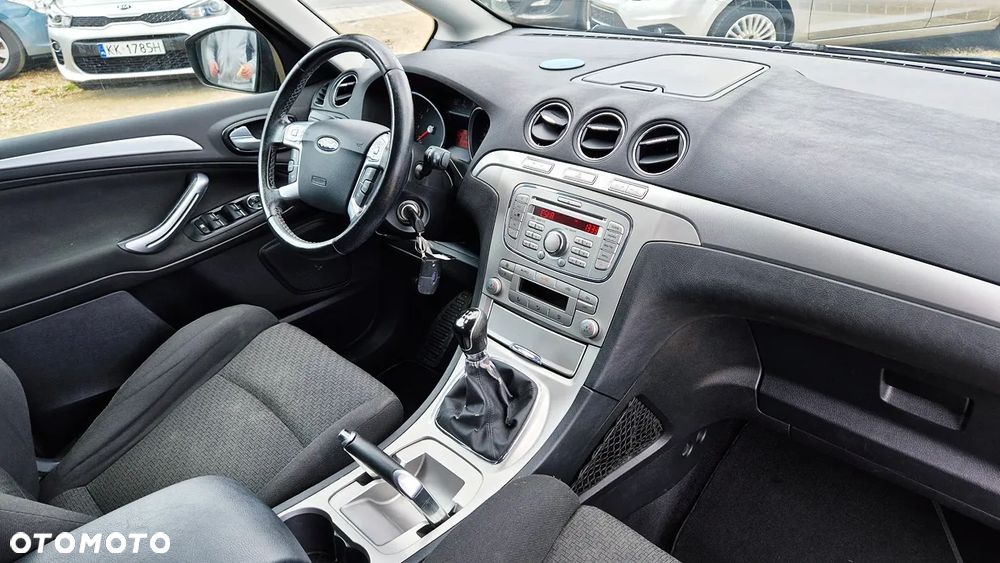 Ford S-Max 2.0 FF Titanium - 37