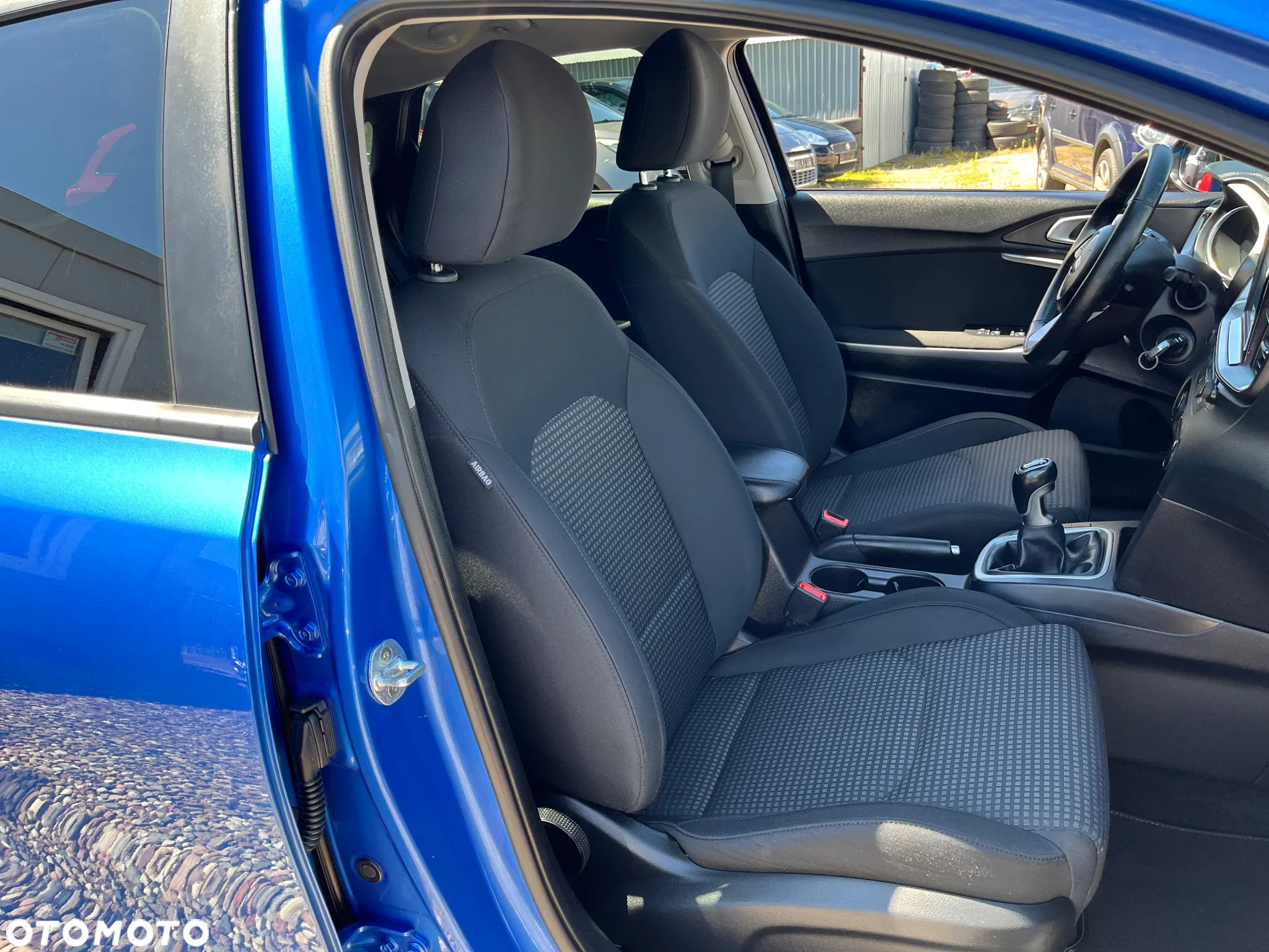 Kia Ceed - 37