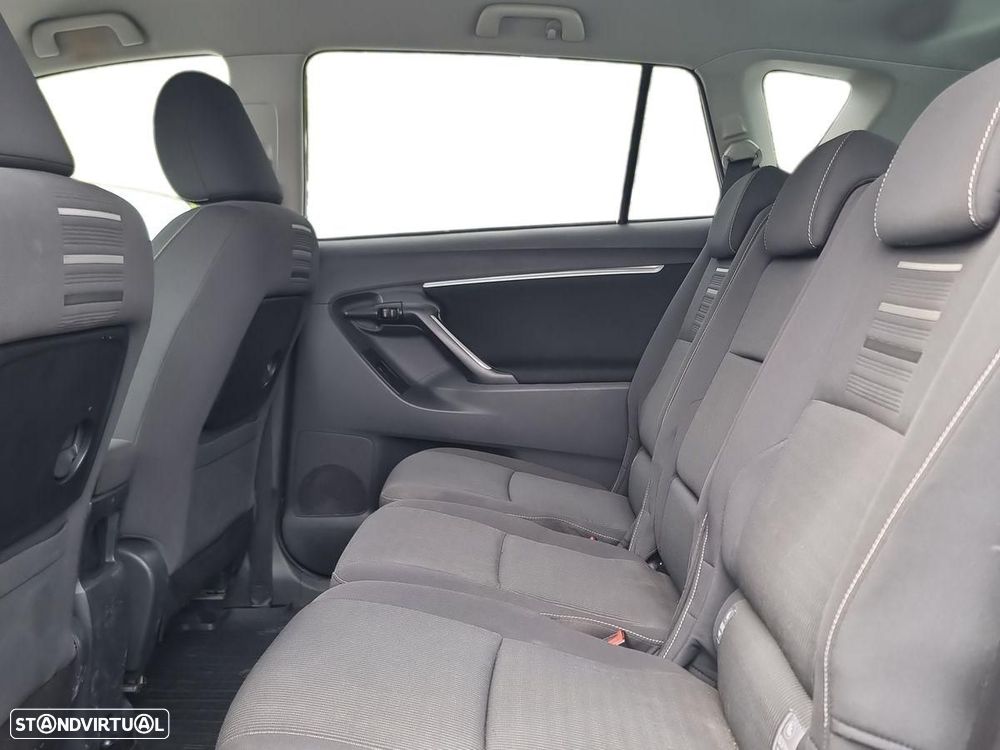 Toyota Verso 1.6 D-4D Comfort - 12