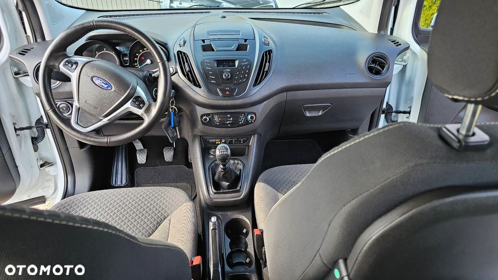 Ford Tourneo Courier 1.5 TDCi S&S Trend - 12