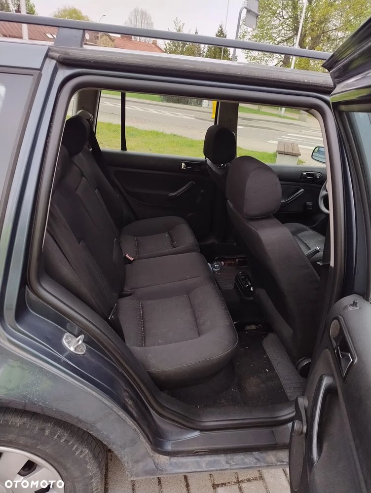 Volkswagen Golf 1.9 TDI 4Mot Comfortline - 6