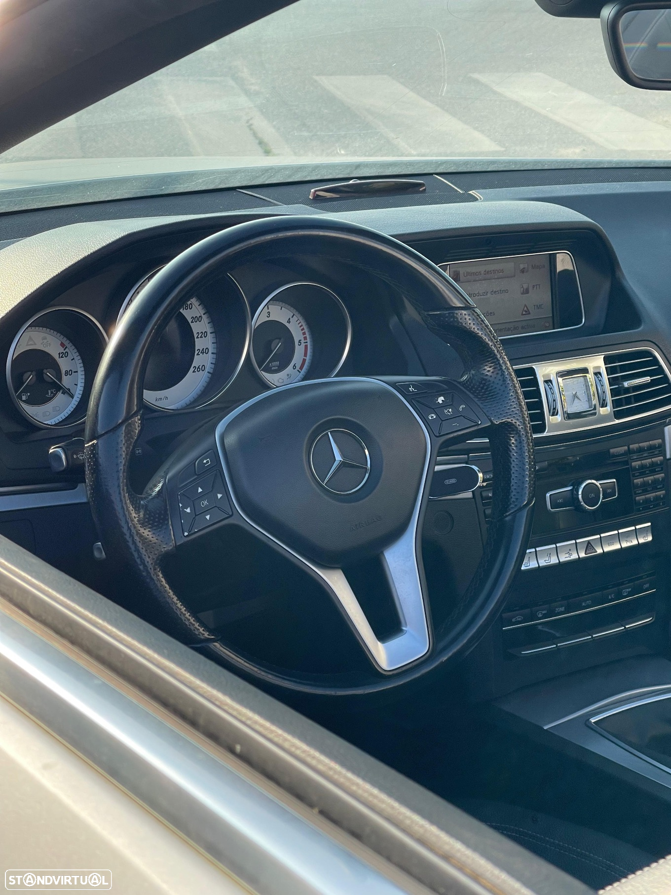 Mercedes-Benz E 220 CDi Avantgarde BlueEfficiency - 23