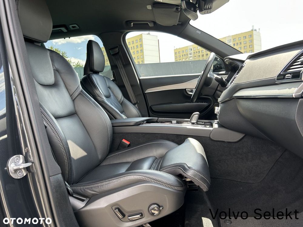Volvo XC 90 - 26