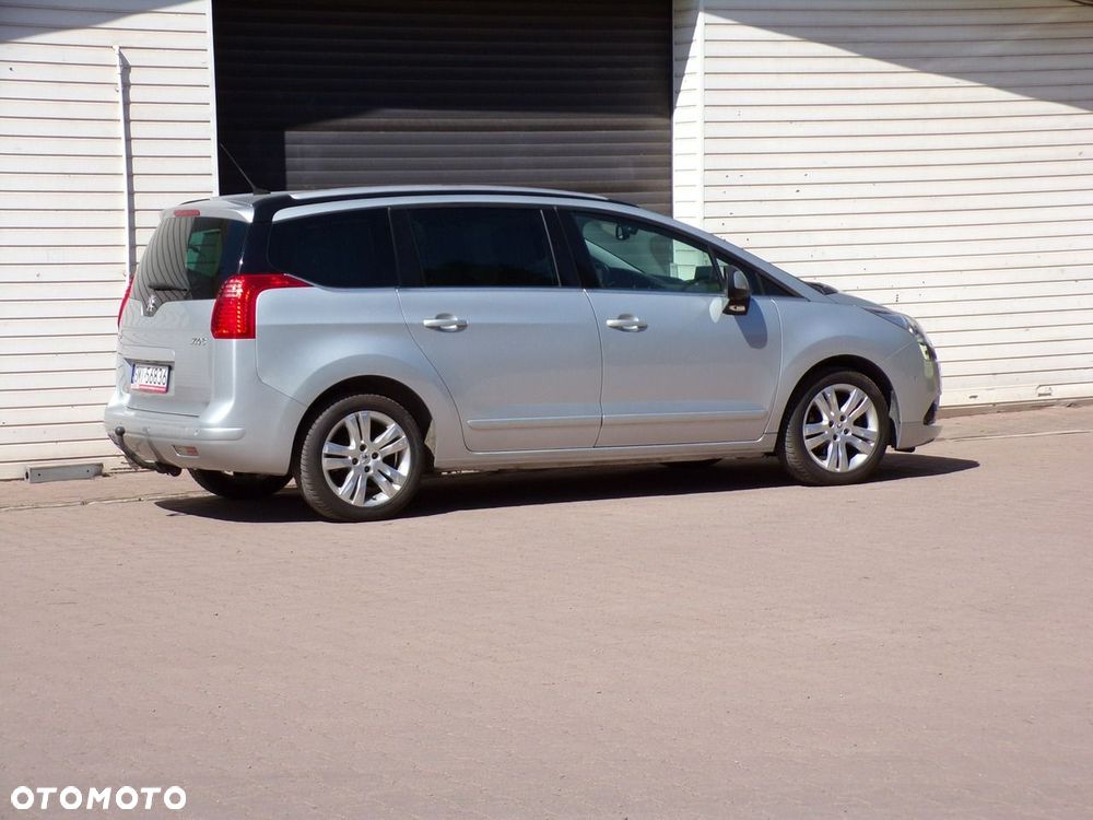 Peugeot 5008 - 3