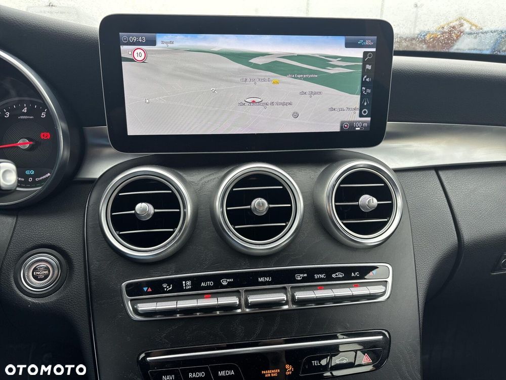 Mercedes-Benz Klasa C 200 4MATIC 9G-TRONIC - 22