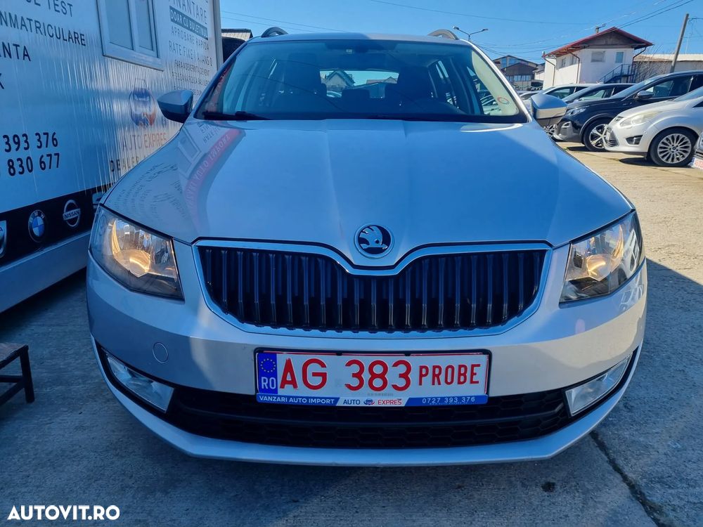 Skoda Octavia 1.6 TDI DPF DSG Ambition - 2