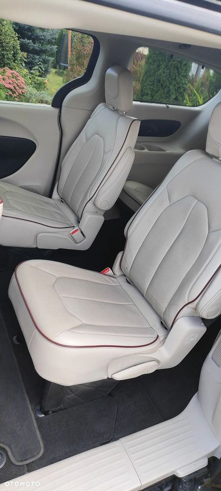 Chrysler Pacifica - 6