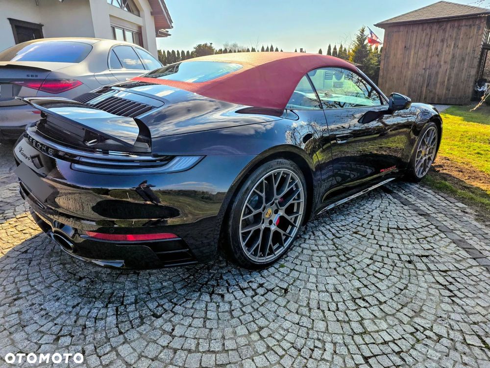 Porsche 911 Carrera 4S - 21