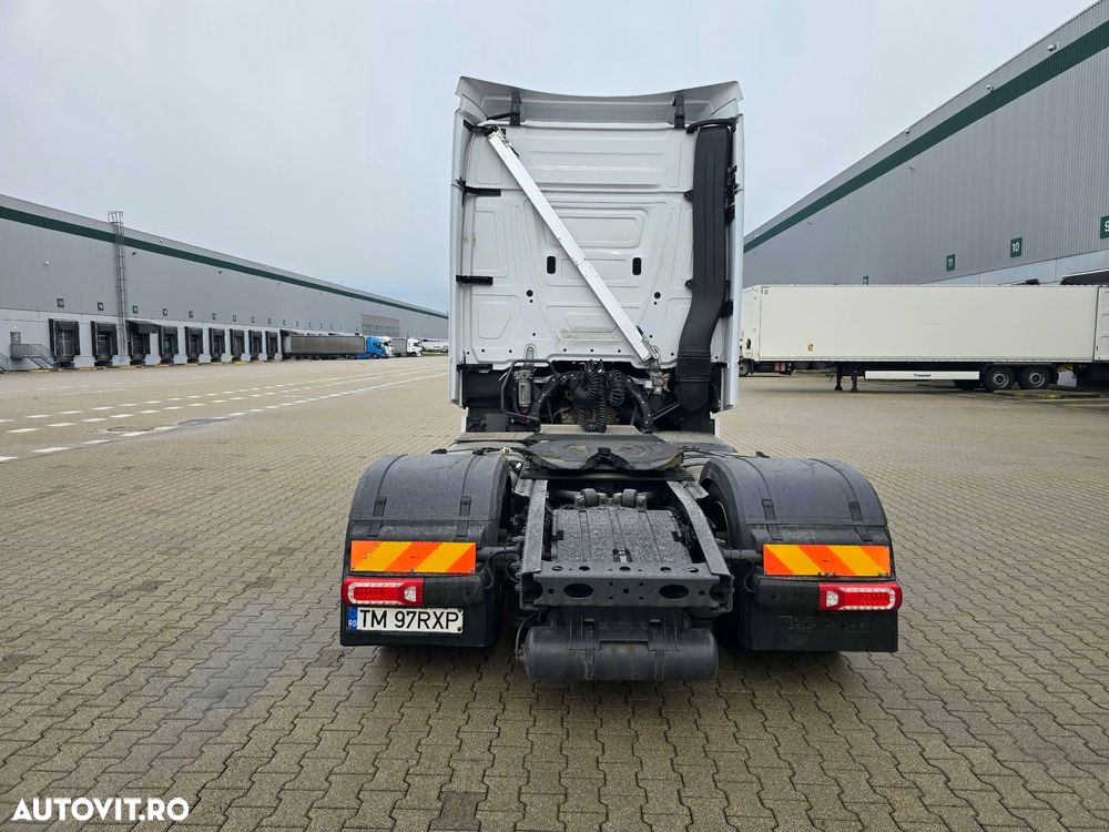 Mercedes-Benz ACTROS - 7